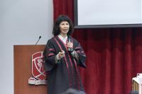 彭慧芝教授在2018–19年度第二次高桌晚宴中分享她的研究項目。